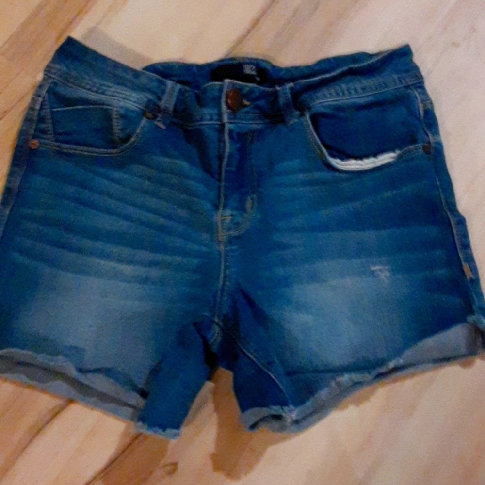 1822 Denim shorts Size 10
